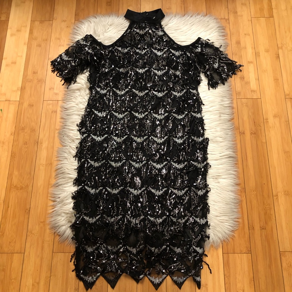 Sequin Scalloped Sparkle Flapper Gatsby Cold-Shoulder Black Cocktail Dress M